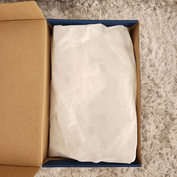 K-SWISS Classic VN Varsity Leather Sneakers, Size US 6M or 8W - Picture 9 of 12